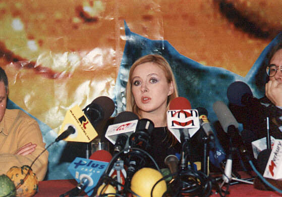Konferencja Prasowa (1998) - (38K)